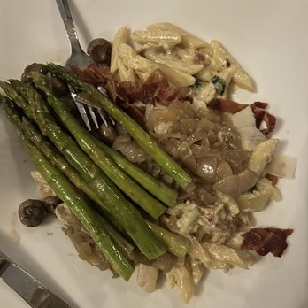 Eighteen at the Radisson - Steakhouses Near Me - Covington, Kentucky