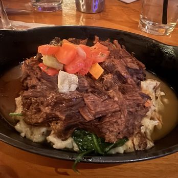 Lazy Dog Restaurant & Bar - Pot roast - Burgers Near Me - Montclair, California