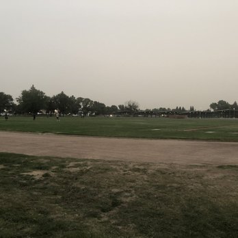 Merced High School - A lot of people running, but wish they had lighting for the night. It's get too dark therefore dangerous. - Middle Schools & High Schools Near Me - Merced, California