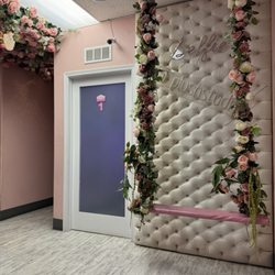 Plush Studio Beauty Bar - Carson