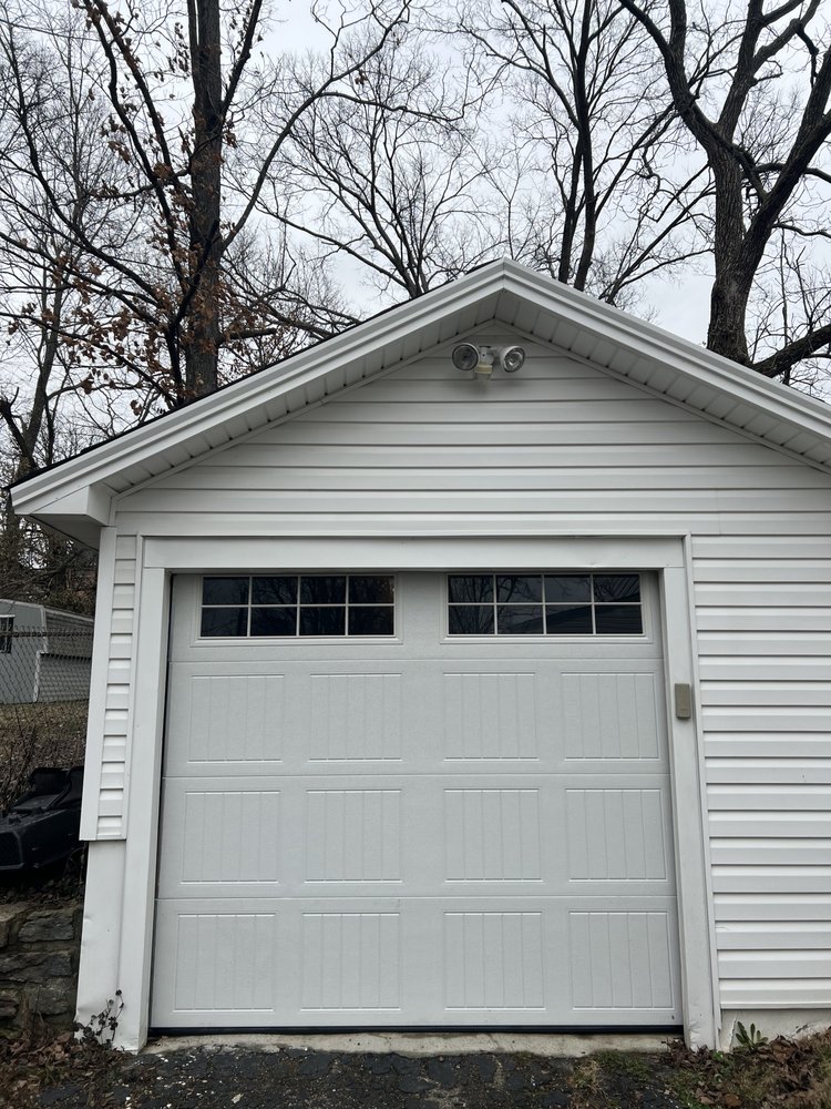 Torsion Garage Door - Garage Door Contractor in Cincinnati , OH