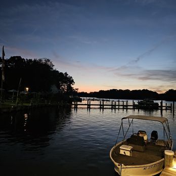 Rams Head Dockside - Sunset - Beer Bar Near Me - Glen Burnie, Maryland