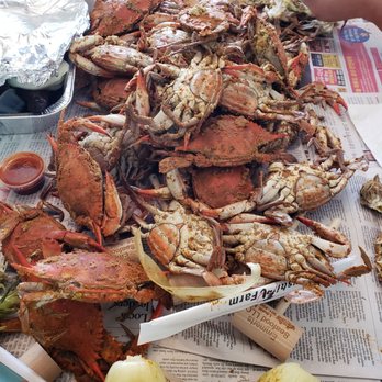 Emmert’s Seafood - Half bushel of female crabs. - Food Trucks Near Me - Dayton, Maryland Emmert’s Seafood - Half bushel of female crabs. - Food Trucks Near Me - Dayton, Maryland