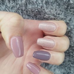 California Nail Salon