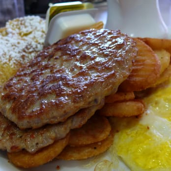 Bear Paw Cafe - eggs, home fries, sausage and french toast - Coffee & Tea Near Me - St. George, Utah