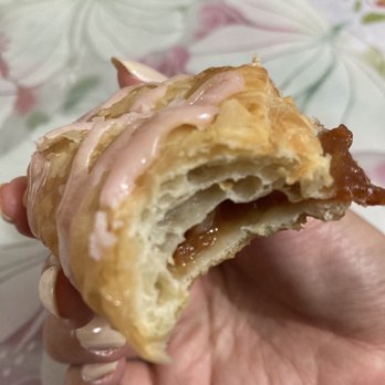 Popover - Guava turnover-- look at the layers! And it balances out sweetness from the filling and drizzle. It's so good! - Bakeries Near Me - Hilo, Hawaii Popover - Guava turnover-- look at the layers! And it balances out sweetness from the filling and drizzle. It's so good! - Bakeries Near Me - Hilo, Hawaii