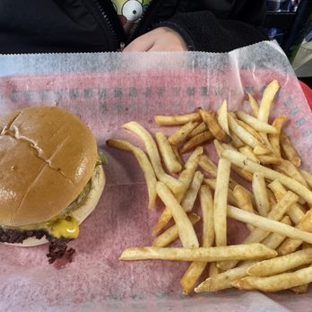 Matt's Burgers - Kids Hamburger & Fries - Burgers Near Me - Summerville, South Carolina