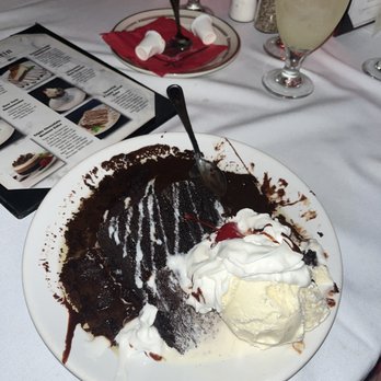 Clearman's Steak 'N Stein - Chocolate cake - Steakhouses Near Me - Pico Rivera, California