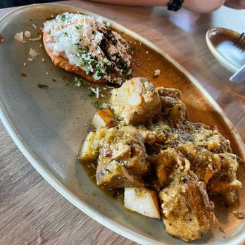 De Poca Madre Modern Mexican Kitchen - Puerco En Chile Verde (old photo not sure if they still have this item) - Breakfast & Brunch Near Me - Corona, California