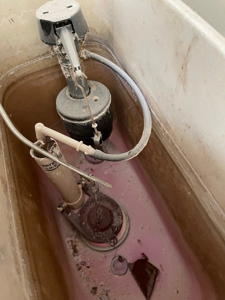 SHERLOCK HOMES Updated August 2024 400 E Hill Dr, Henryetta