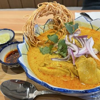 Manon - Chicken Khao soi - Thai Near Me - Fullerton, California Manon - Chicken Khao soi - Thai Near Me - Fullerton, California