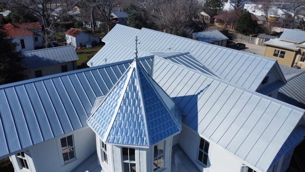 Homestead Roofing Logo