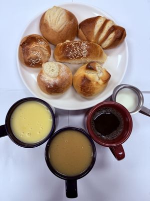 Xecul Restaurante Guatemalteco by null