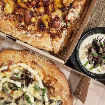 Mellow Mushroom Richmond - Carytown - Pizza Near Me - Richmond, Virginia