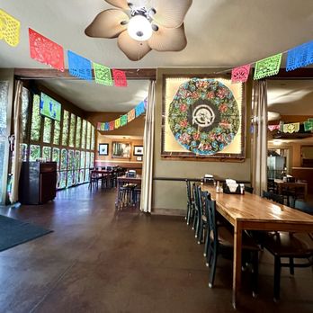 Chuy's Taqueria - Inside seating - Mexican Near Me - Winters, California