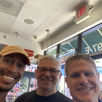 Clean Eats - At Clean eats with Ron Miller (Owner with Clean Eats) and Send Me a Pro San Jose West trainer Cameron. - Health Markets Near Me - San Jose, California