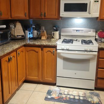 Talents Construction Innovations - moms new cabinets and backsplash tile - General Contractors Near Me - El Paso, Texas Talents Construction Innovations - moms new cabinets and backsplash tile - General Contractors Near Me - El Paso, Texas