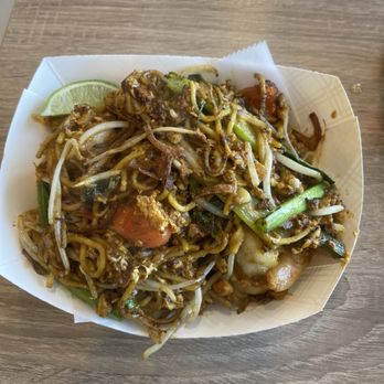 Chicken Licious - Mee Goreng. Excellent! - Malaysian Near Me - San Jose, California Chicken Licious - Mee Goreng. Excellent! - Malaysian Near Me - San Jose, California