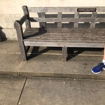 Trinity Square Gardens - Trinity Square Gardens - Parks Near Me - London, XGL