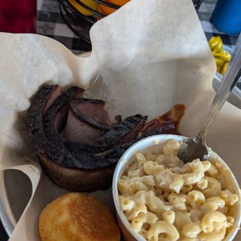 The Smokehouse BBQ - Brisket and Mac and cheese - Barbeque Near Me - Winter Park, Colorado