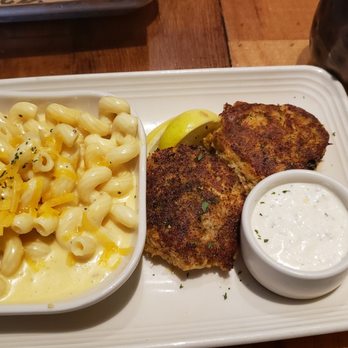 Tricky Fish - Crab cakes and mac n cheese - Seafood Near Me - Richardson, Texas Tricky Fish - Crab cakes and mac n cheese - Seafood Near Me - Richardson, Texas