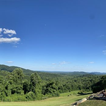 Chester Gap Cellars - Wineries Near Me - Front Royal, Virginia