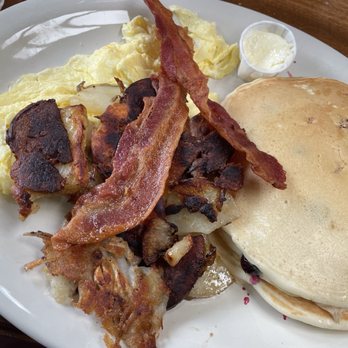 Maxine's Cafe - 2x2x2 - Breakfast & Brunch Near Me - Los Angeles, California