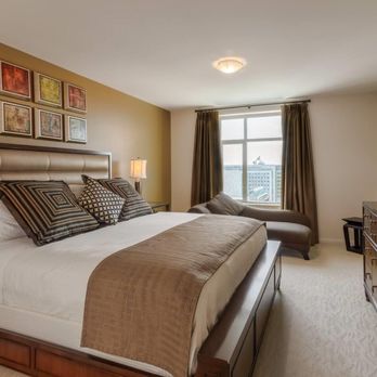 Broadway Plaza - Guest room - Hotels Near Me - Rochester, Minnesota Broadway Plaza - Guest room - Hotels Near Me - Rochester, Minnesota