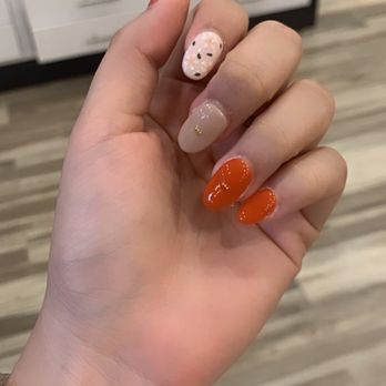 Lúa Nail Spa - Fullest and pedicure - Nail Salons Near Me - Odenton, Maryland