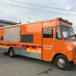Bucky's BBQ - Food Truck