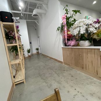 Mirakuru - Interior - Coffee & Tea Near Me - Garden Grove, California
