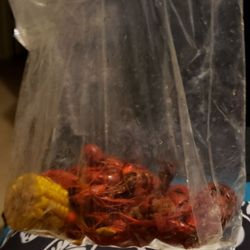 Bellfort Seafood - Very disappointed.T hey usually give good proportions but tonight I ordered one pound of crawfish and this is what they gave me.6 crawfish
