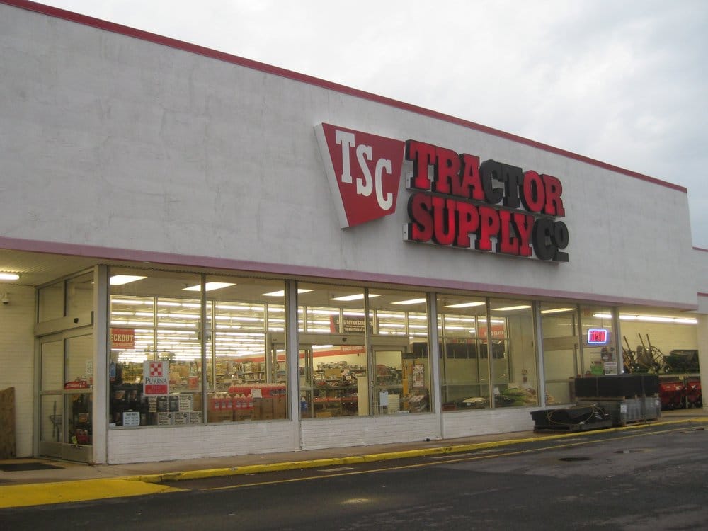 Tractor Supply Image