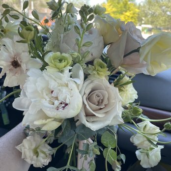 Helianthus Floral Design - Florists Near Me - Reno, Nevada Helianthus Floral Design - Florists Near Me - Reno, Nevada
