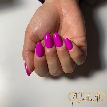 Nails by Coco.Munroe - Aprés Short Round - Nail Technicians Near Me