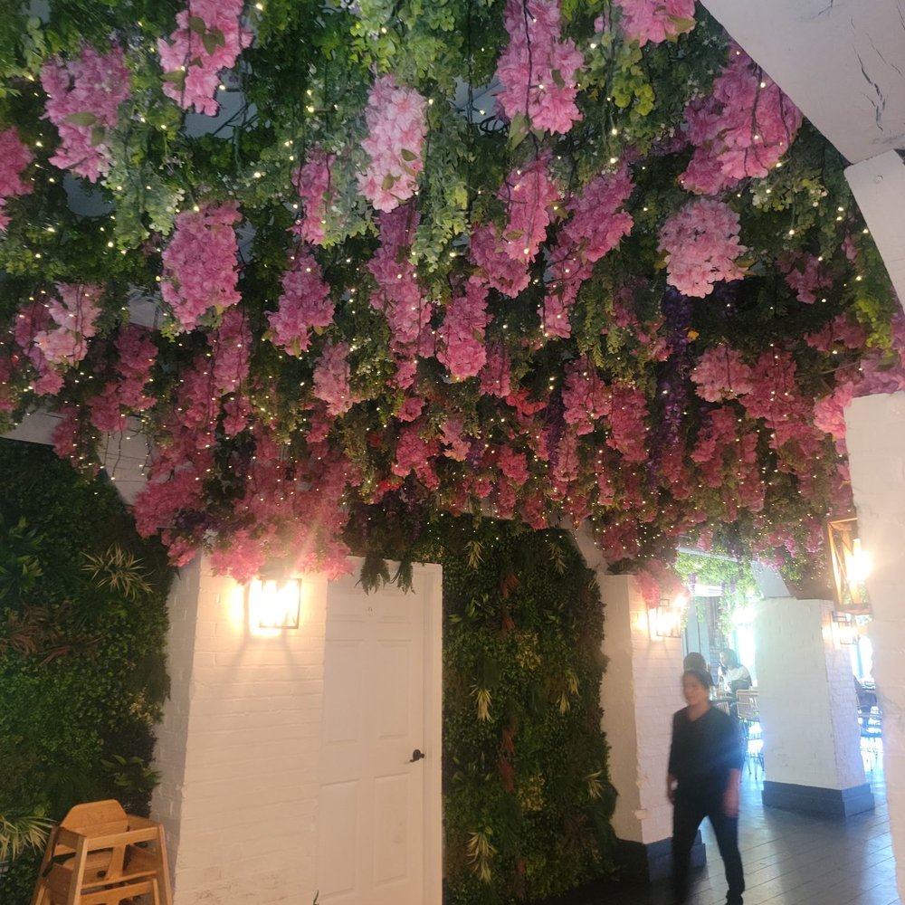 South House Garden - Decor is top-notch - Pizza Near Me - Gaithersburg, Maryland South House Garden - Decor is top-notch - Pizza Near Me - Gaithersburg, Maryland