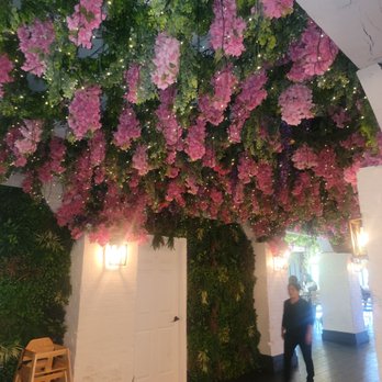 South House Garden - Decor is top-notch - Pizza Near Me - Gaithersburg, Maryland South House Garden - Decor is top-notch - Pizza Near Me - Gaithersburg, Maryland