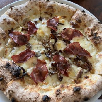 Masullo - Pizza Near Me - Sacramento, California
