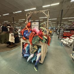 Bass Pro Shops