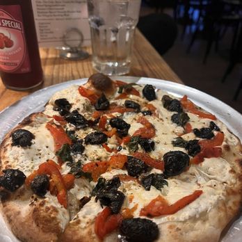 Juliana's - White pizza - Pizza Near Me - Brooklyn, New York Juliana's - White pizza - Pizza Near Me - Brooklyn, New York