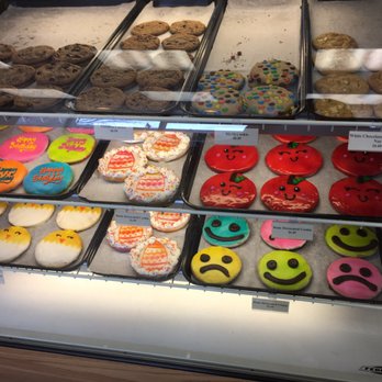 Talerico Bakery - M&M Cookies, chocolate chip cookies, Easter decorated cookies - Bakeries Near Me - Summit Argo, Illinois Talerico Bakery - M&M Cookies, chocolate chip cookies, Easter decorated cookies - Bakeries Near Me - Summit Argo, Illinois