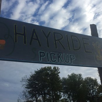 Coulters Produce - a sign for hayride pick up - Farmers Market Near Me - Westville, Indiana Coulters Produce - a sign for hayride pick up - Farmers Market Near Me - Westville, Indiana