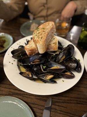 Gianni & Mac's Ristorante by null