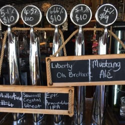 The Lumsden Freehouse - Beers change quickly, so chalk is easiest