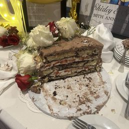 Nothing that we asked for. And you can still see where they had to scrape off the wrong vanilla frosting Nothing that we asked for. And you can still see where they had to scrape off the wrong vanilla frosting