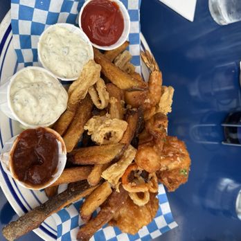 Mr. Fish Chips & Chowder - Fish platter- Alaskan Cod, Shrimp, and fresh calamari! - Seafood Near Me - Seattle, Washington