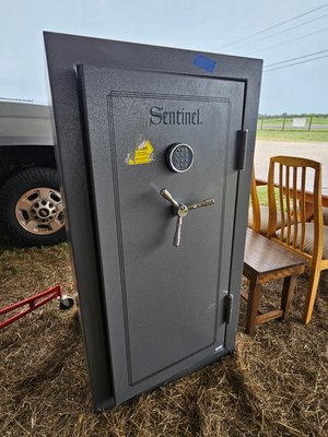 Rose's Weekly Auction