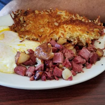 Cadillac Cafe - Corned beef hash - American Near Me - Watsonville, California