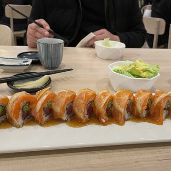 Ari Sushi - Salmon roll - Sushi Bars Near Me - Dublin, California