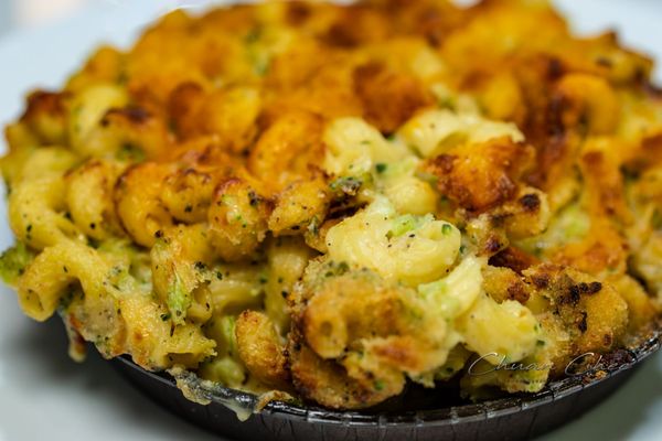 Bobbie Sue's Mac + Cheese by null